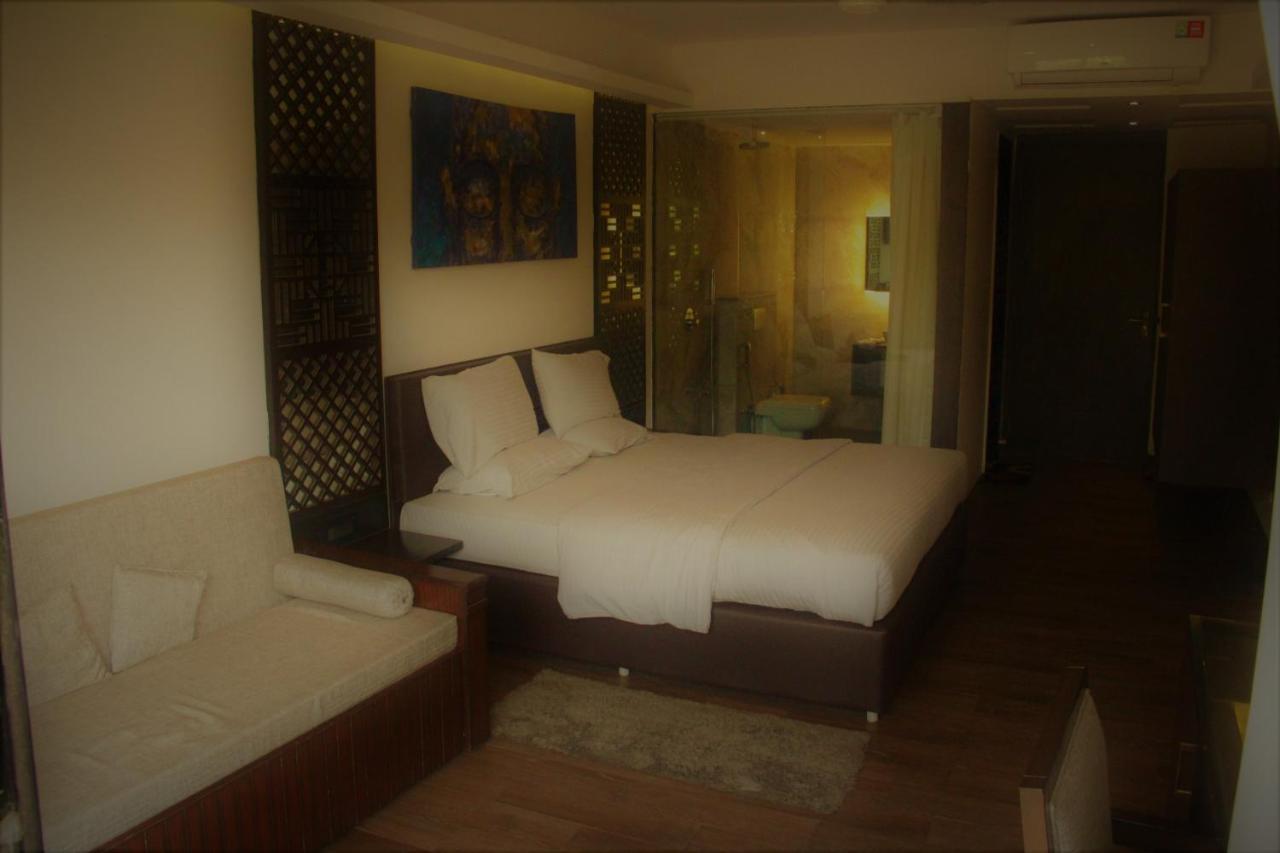 Lotus Sutra Hotel อารัมบล ภายนอก รูปภาพ