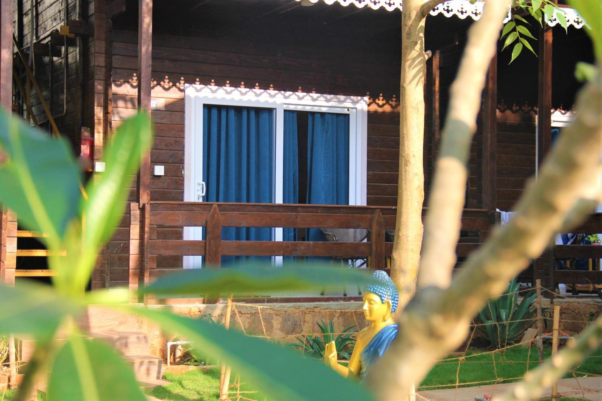 Lotus Sutra Hotel อารัมบล ห้อง รูปภาพ